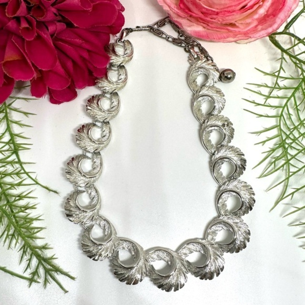 VINTAGE⚜️RARE CORO Ornate Silver Collar Necklace